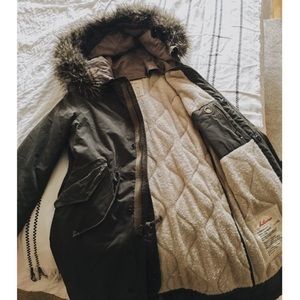 Aritzia Britannia Winter Parka/Coat |S, Dark Green